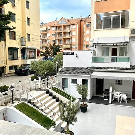 Tns Durres * 格勒姆